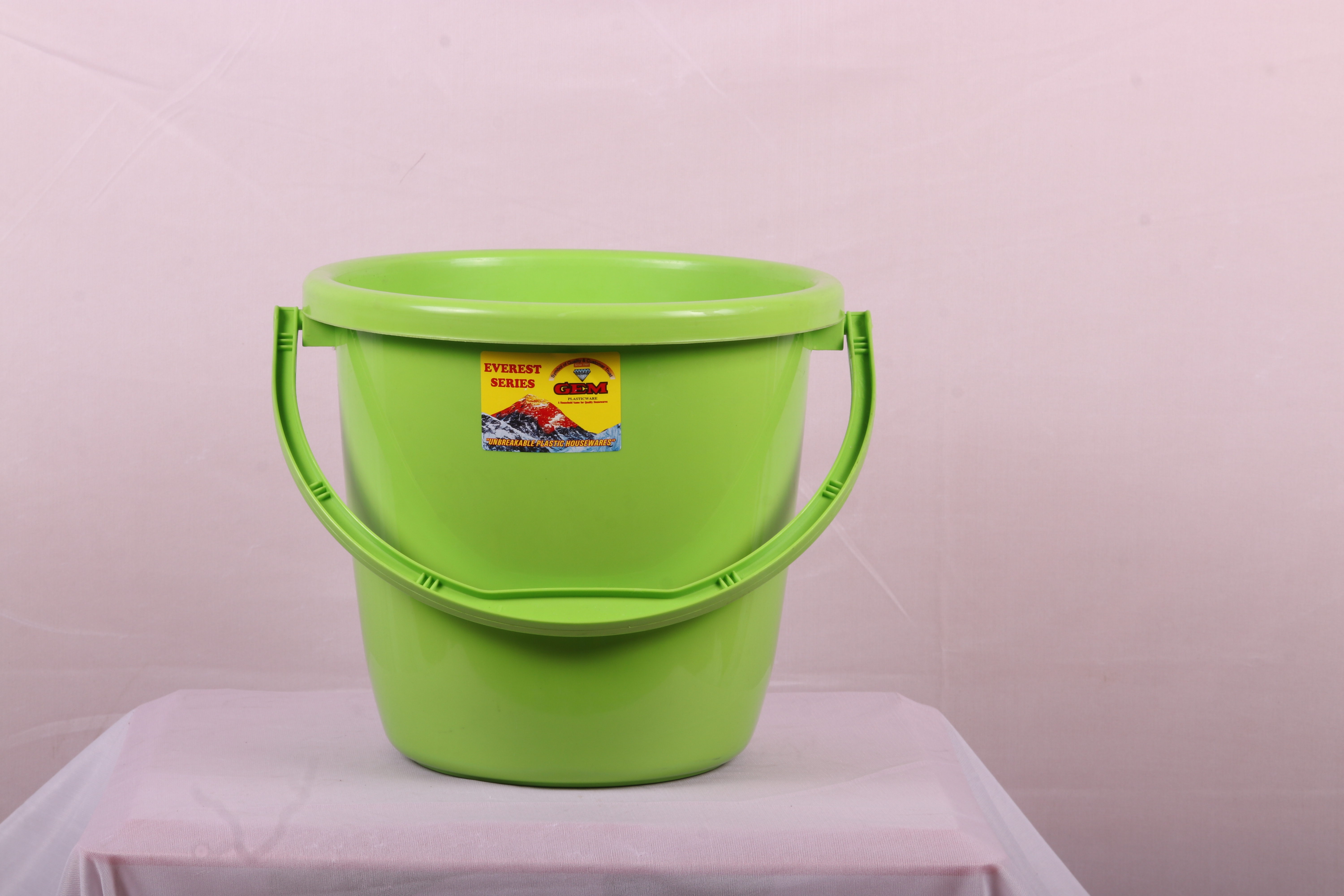 Everest series bucket 15000